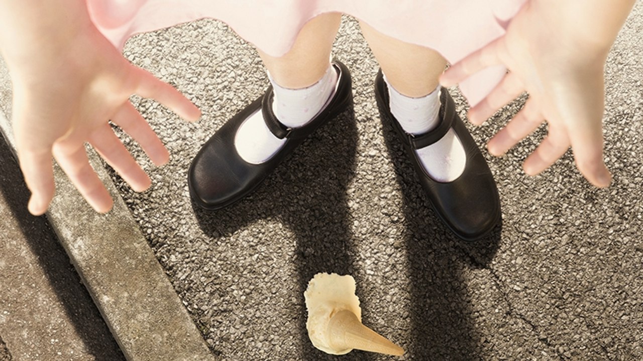 Tochter ist ungeschickt: Dahinter versteckt sich traurige Wahrheit