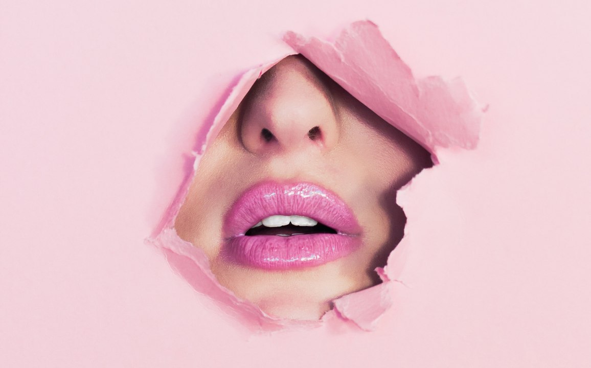 Wie du mit dirty talk deinen sex aufpeppen kannst!