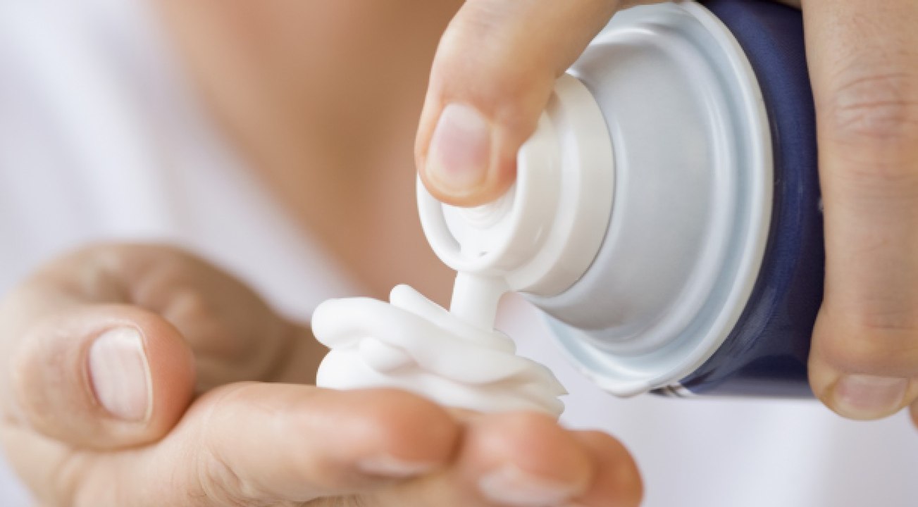 Rasierschaum in der Küche: Mit diesem Trick glänzt alles wie neu