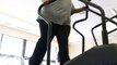 Kurvige Frau wird im Gym diskriminiert: Dann schreitet ein Zeuge ein