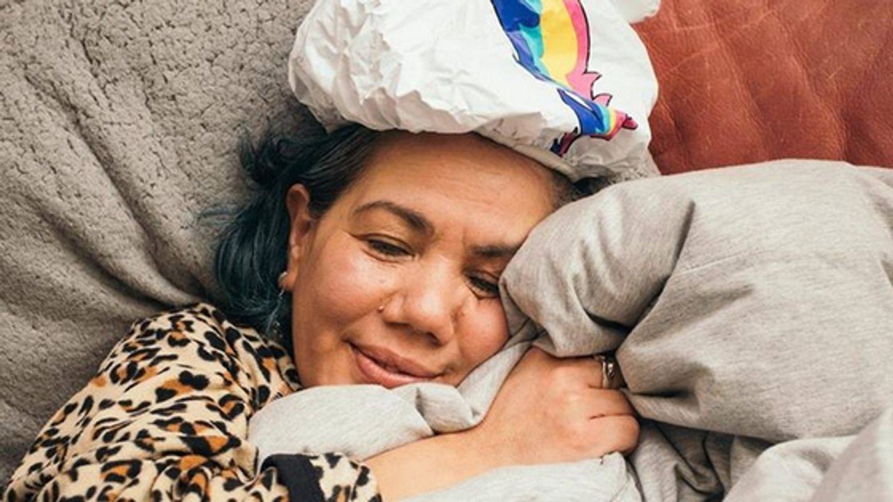 Ungewöhnliche Liebe: Frau heiratet ihre Bettdecke