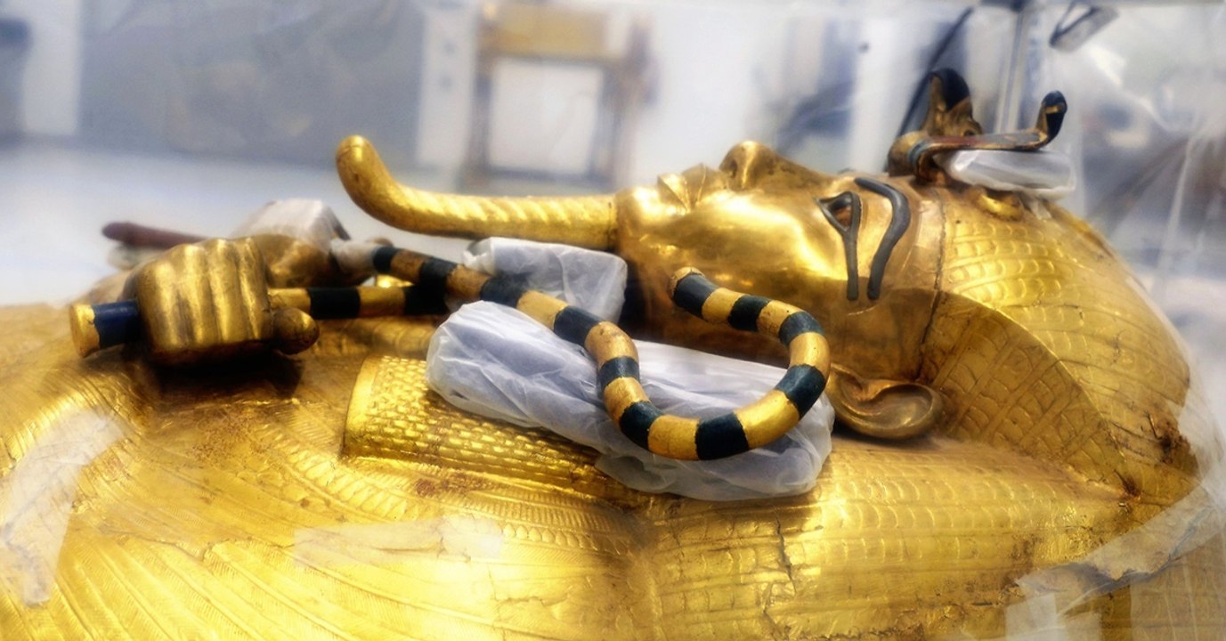 Der prächtige Sarkophag von Tutanchamun wird aufwendig restauriert