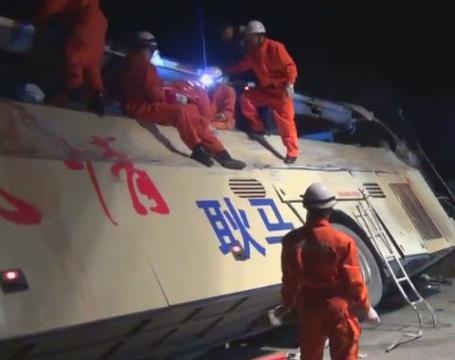 10 dead, 38 injured in China bus, truck collision
