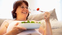 Studie: Wer abnehmen will, sollte nicht nur darauf achten was, sondern auch wie er isst