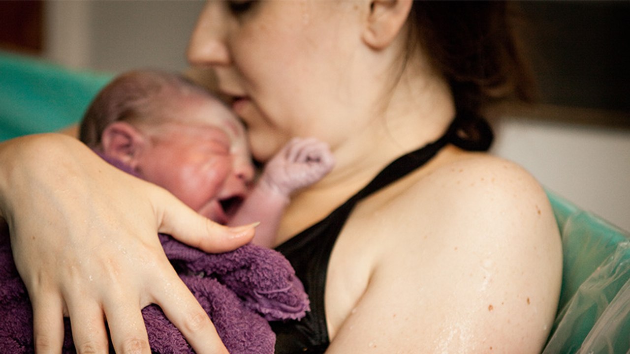 Seltene Wassergeburt: Dieses Phänomen kommt nur alle 80.000 Geburten einmal vor