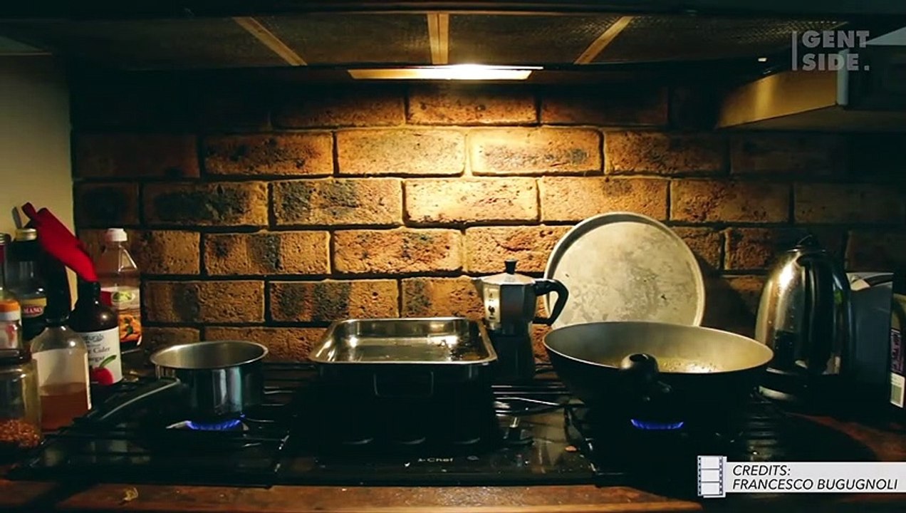 Mann baut 44 Jahre alte Küche auseinander: Er kann nicht glauben, was er dabei entdeckt