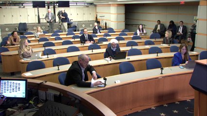 Обстрелы и призывы к миру