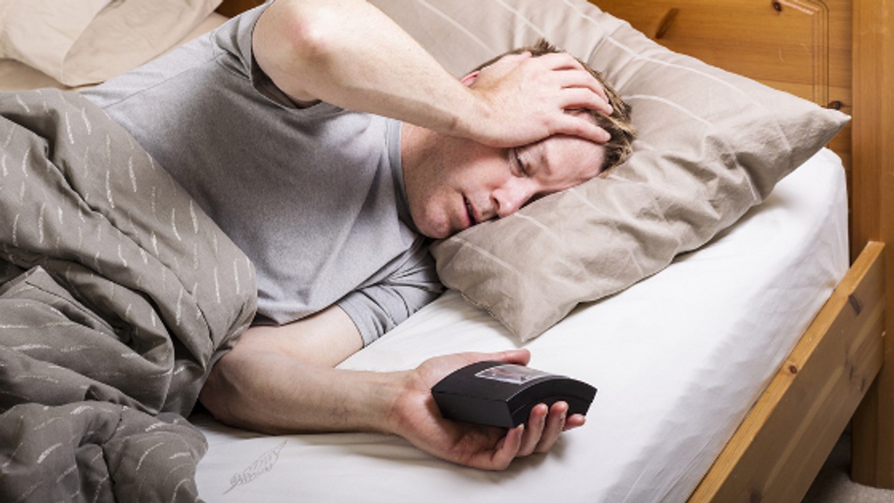 Einschlafen trotz Sahara-Hitze: So schaffst du es