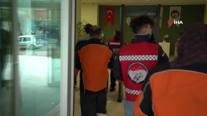 Kartal Belediyesi'nden moto kuryelere sertifikalı ilk yardım eğitimi