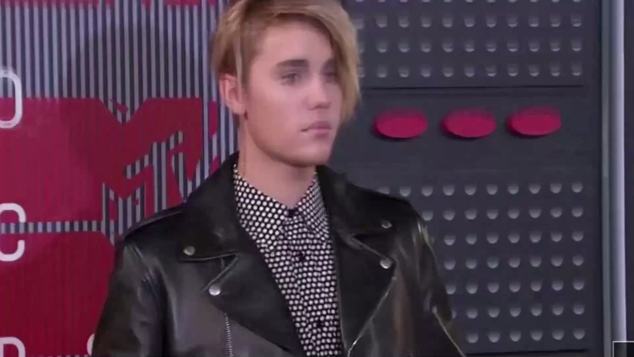 Justin Bieber bricht bei Interview in Tränen aus und überrascht mit düsterer Todesaussage
