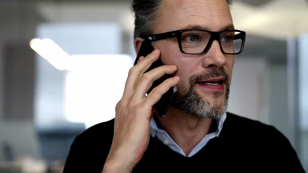 Finger weg vom Smartphone? So lange überleben Krankheitserreger auf dem Gerät