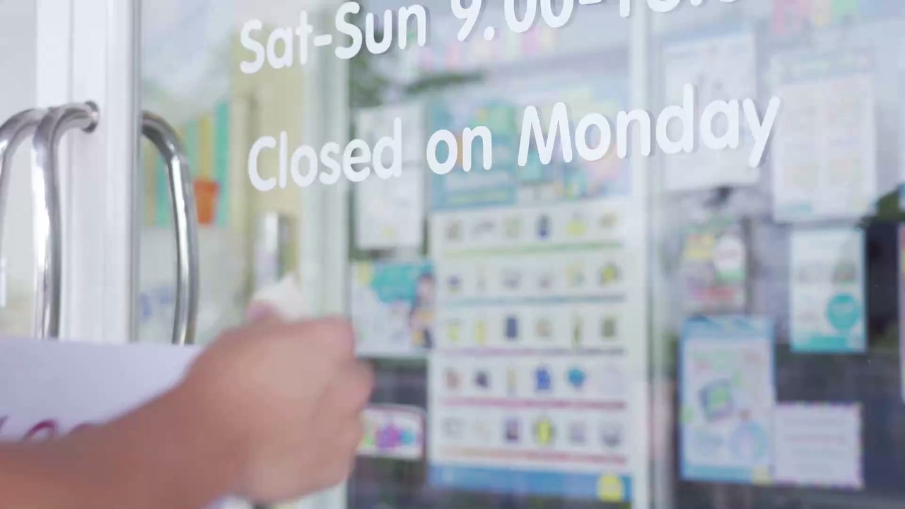 'Ist das das Richtige?': Naddels Chef verrät, wie sich die Bohlen-Ex bei der Arbeit anstellt