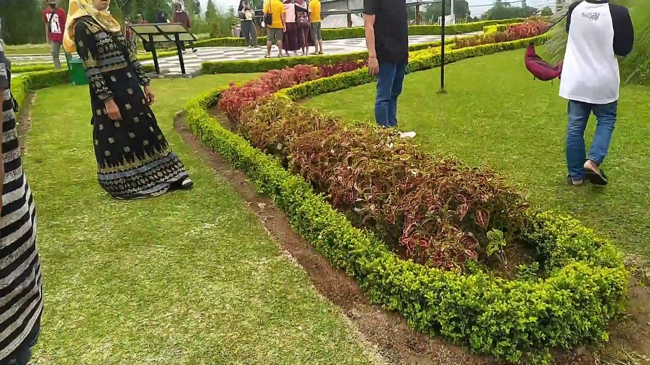 Killa jalan ke taman bunga