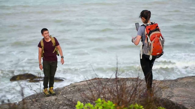 Rote Augen bei Fotos in der Nacht: Das ist der Grund!