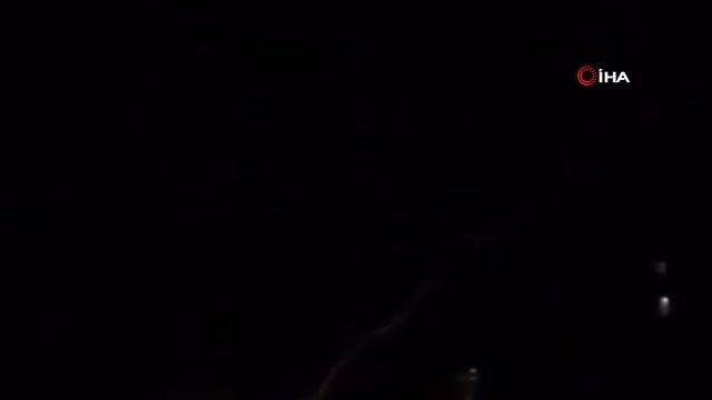 Antalya semalarındaki şimşek görüntüsü izleyenlere görsel şölen sundu