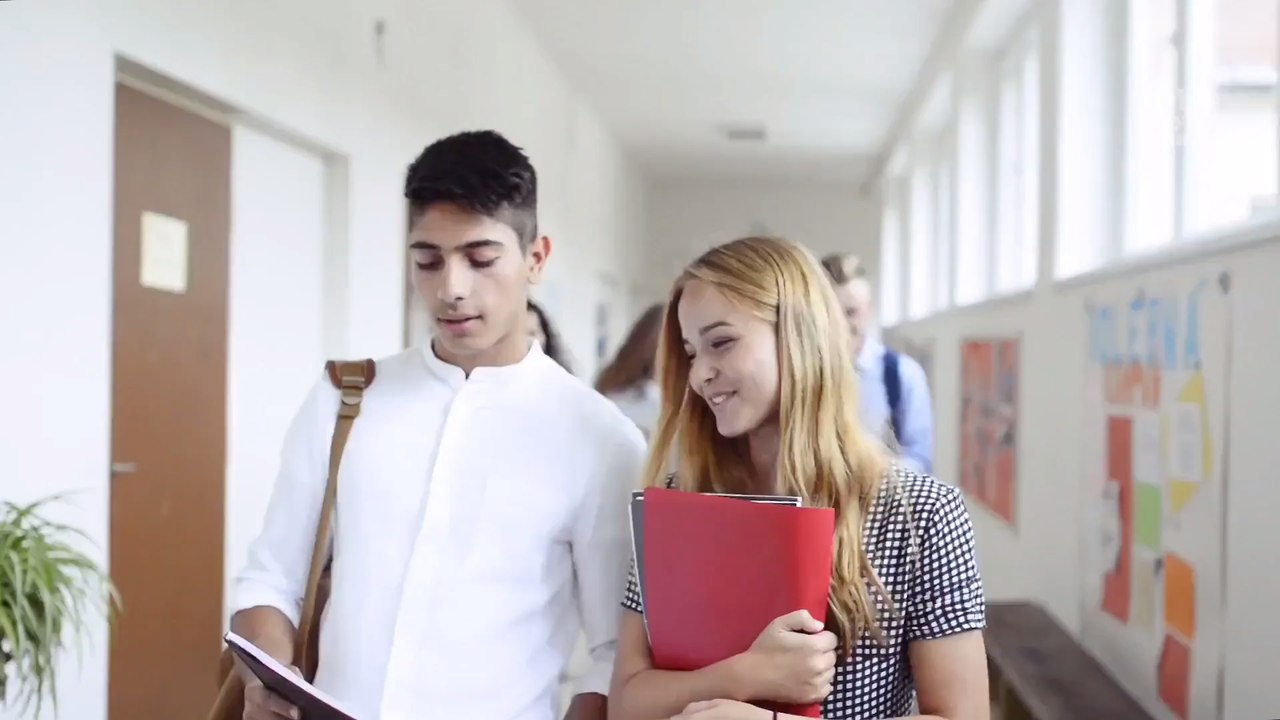 5 Sternzeichen treffen im Herbst ihre große Liebe