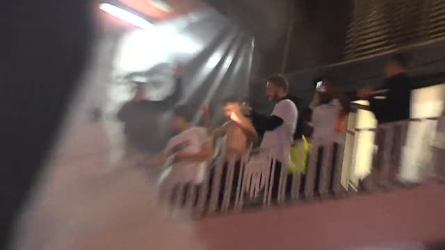 Locura en Mestalla tras la clasificación del Valencia para la final de Copa