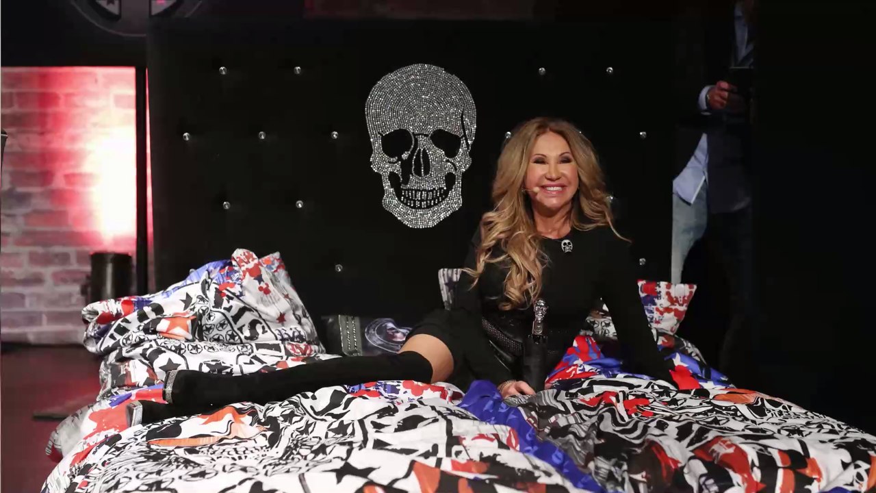 'Steh zu deinem Alter': Carmen Geiss präsentiert Fitness-Body, doch Fans wittern Betrug