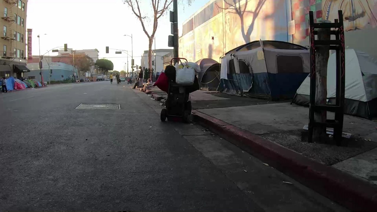 Soziale Vereinsamung: Sogar die Essensausgabe hat sich für Obdachlose verändert