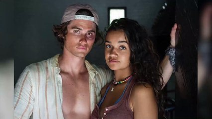 This ‘Outer Banks’ Star Opened Up About Her Girlfriend and Being Pansexual!