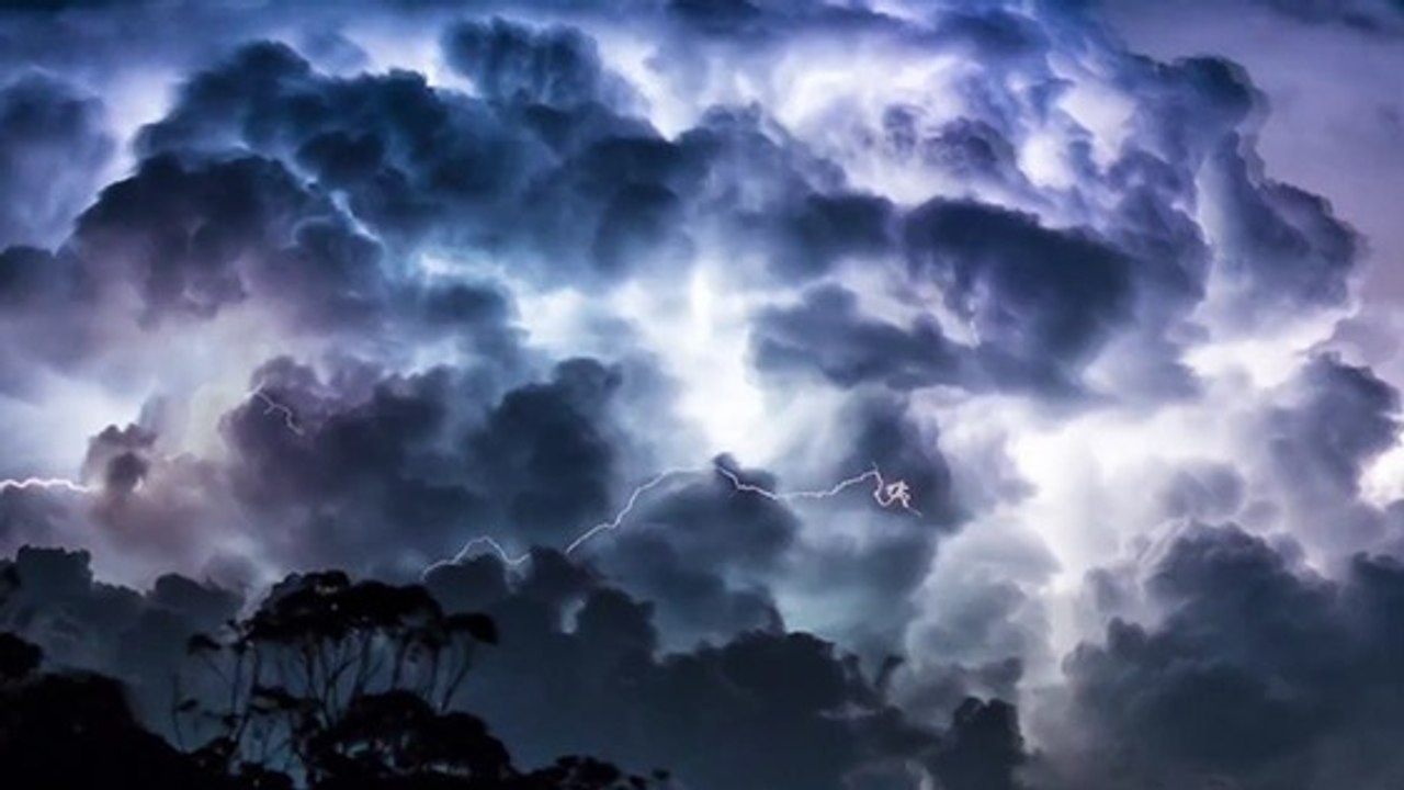 Australie : Un spectaculaire orage immortalisé en time-lapse