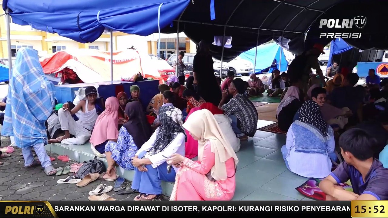 Presisi Inspiratif : Aipda Riki Hendriyanto, Berupaya Maksimal Dengan Memberikan Bantuan Kepada Warga Pengsungsi Di Pasaman Barat  Sumatera Barat