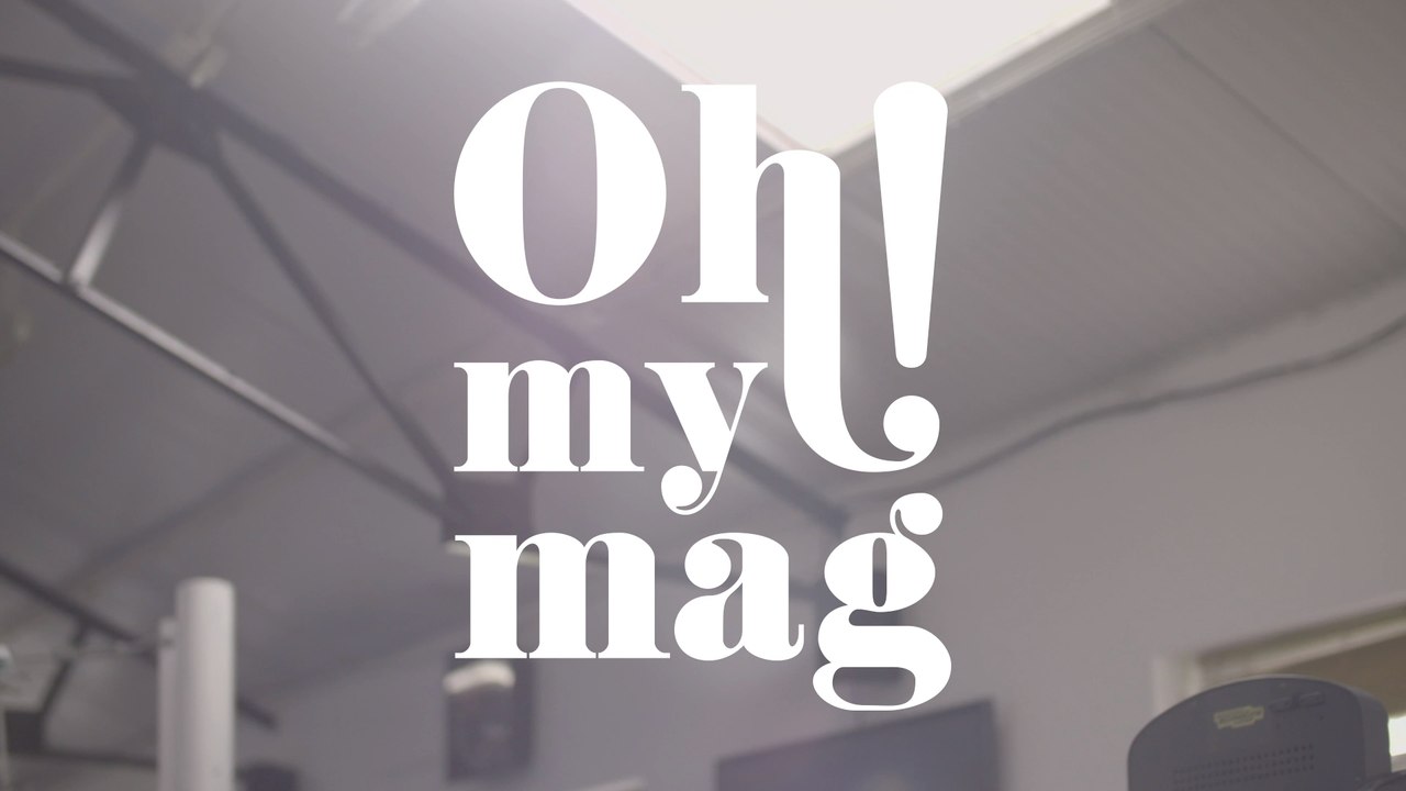 Übergewichtige Frau nimmt mit Kinderspielzeug 60 Kilo ab