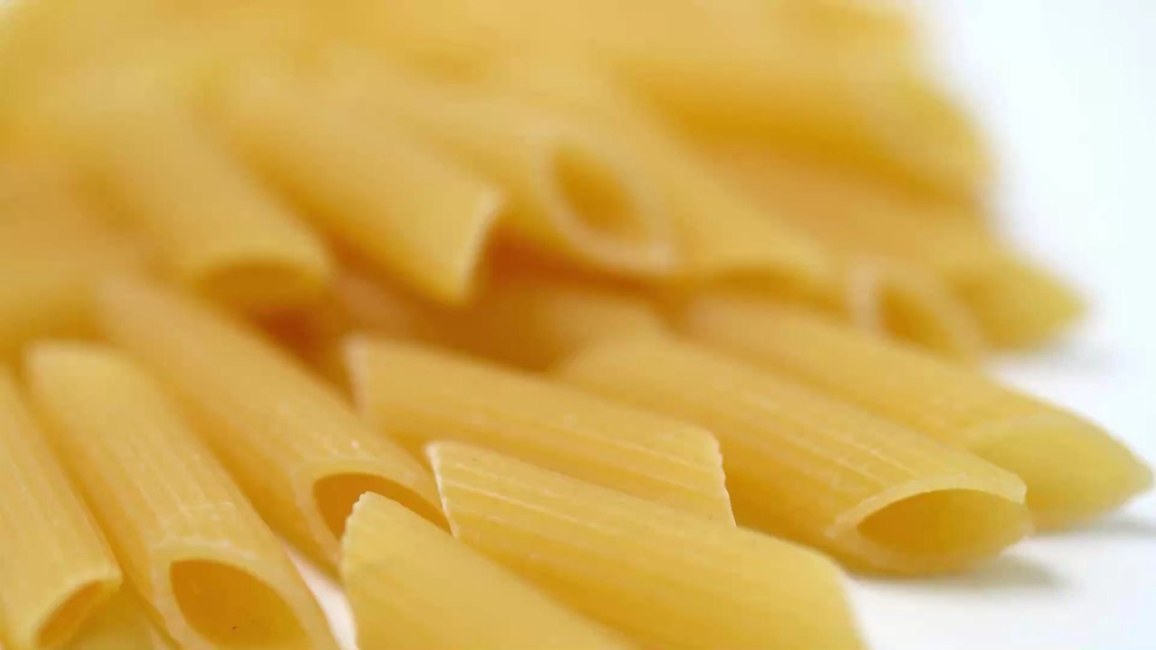 Ekelfund: Familie findet Würmer in Nudelpackung