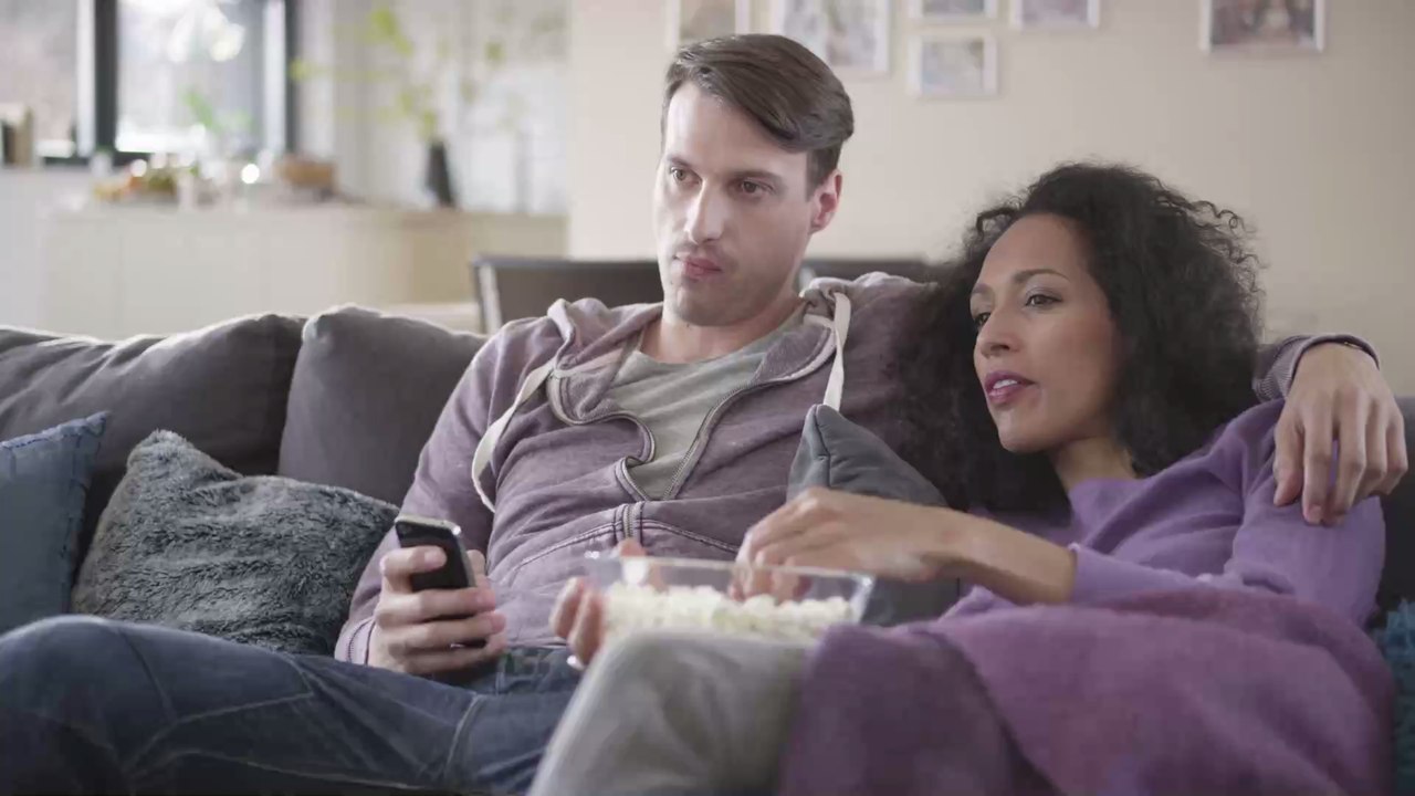 Männer und Champagner: 'Promis unter Palmen'-Star Claudia Obert ist jetzt schon Kult