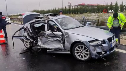Kayganlaşan otoyolda feci kaza: 1 ölü, 3 yaralı
