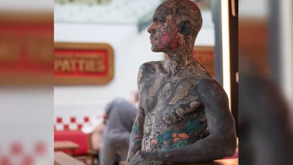 Parents Are Outraged By This Tattooed Teacher's Appearance