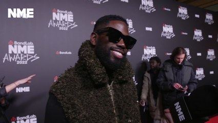 Скачать видео: Ghetts wants Sadiq Khan to scrap congestion charges at the BandLab NME Awards 2022