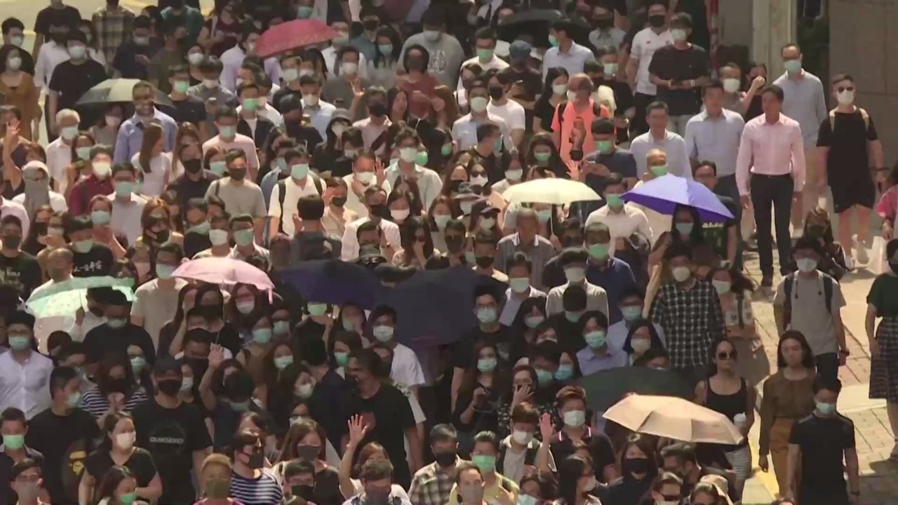 Covid-19: Können Stoffmasken wirklich vor dem Virus schützen?