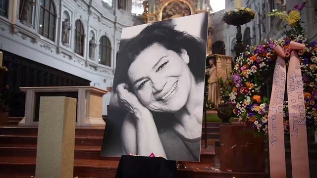 Sie wollte nicht loslassen : Hannelore Elsners Sohn spricht über ihre letzten Tage