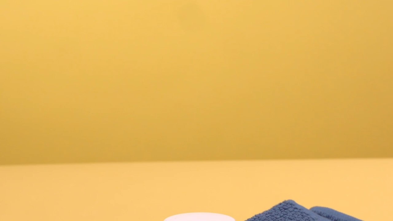 Clementinen und Tonerde: Mit diesem Trick bekämpfst du fettige Haut im Handumdrehen