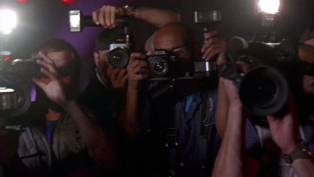 Sie lügt wie gedruckt : Kim Kardashian legt sich wieder mit Taylor Swift an