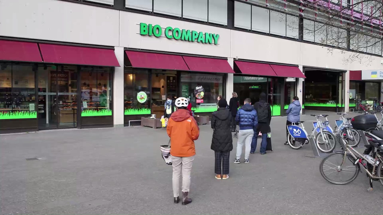 Coronavirus: Maskottchen bringt Feriendorf in ungewöhnliche Schwierigkeiten