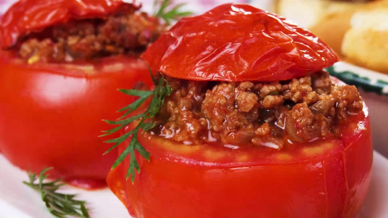 Gefüllte Tomaten: Mit diesen fünf Tipps gelingt das leckere Gericht ganz sicher