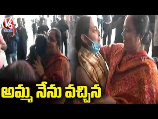 Indian Students Reach To Airport | Russia-Ukraine War | V6 News