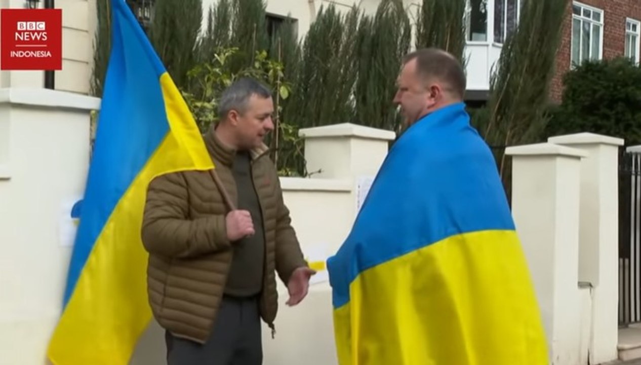 Warga Ukraina di Inggris yang pulang untuk berjuang melawan Rusia