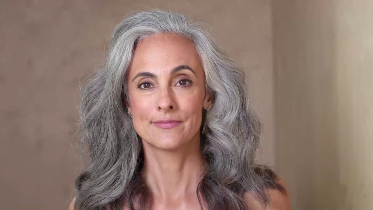 Ab 50: Diese Frisuren verjüngen euch deutlich!