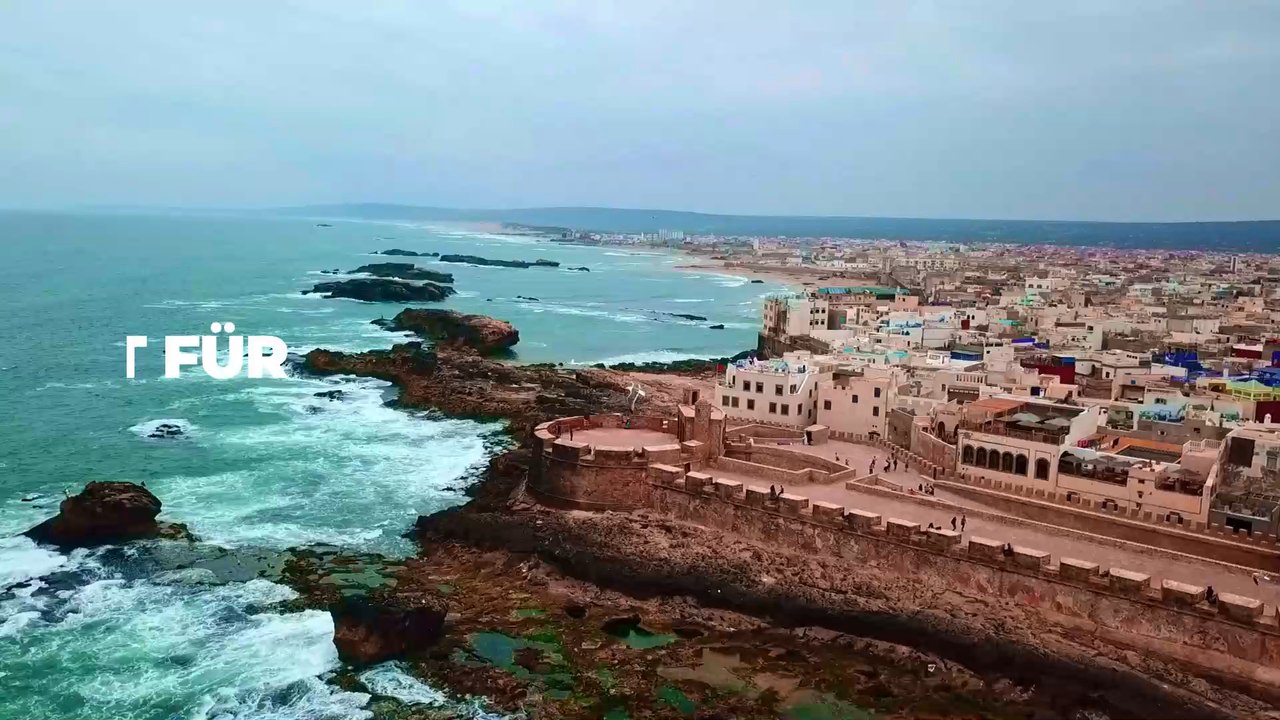 Statue soll zwei Fische darstellen: Doch viele sehen etwas anderes und regen sich darüber auf!