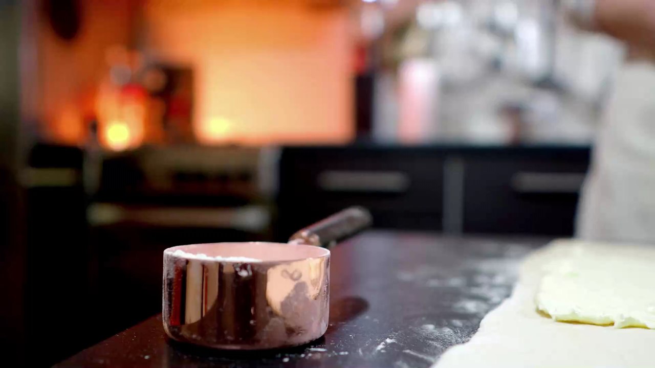 Profi-Handmixer für unter 20 €: Lidl begeistert mit neuem Küchenhelfer