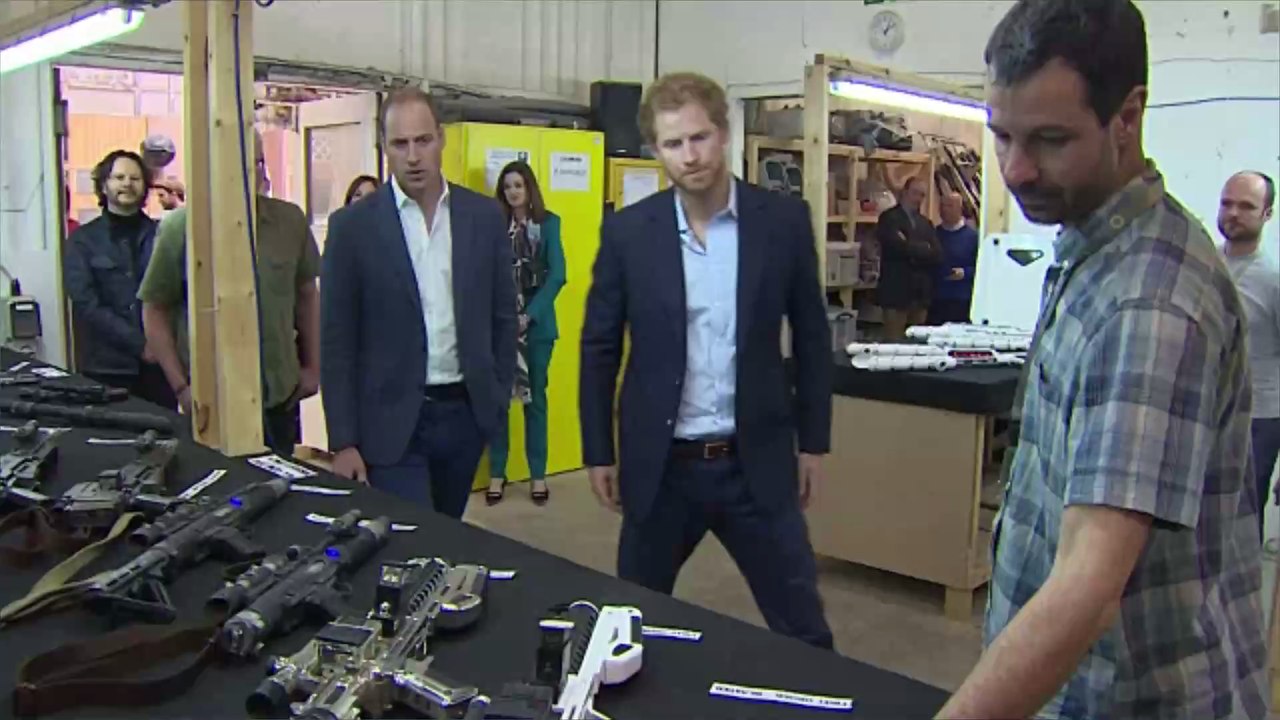 Einsam in Hollywood: Prinz Harry nähert sich wieder Bruder William an