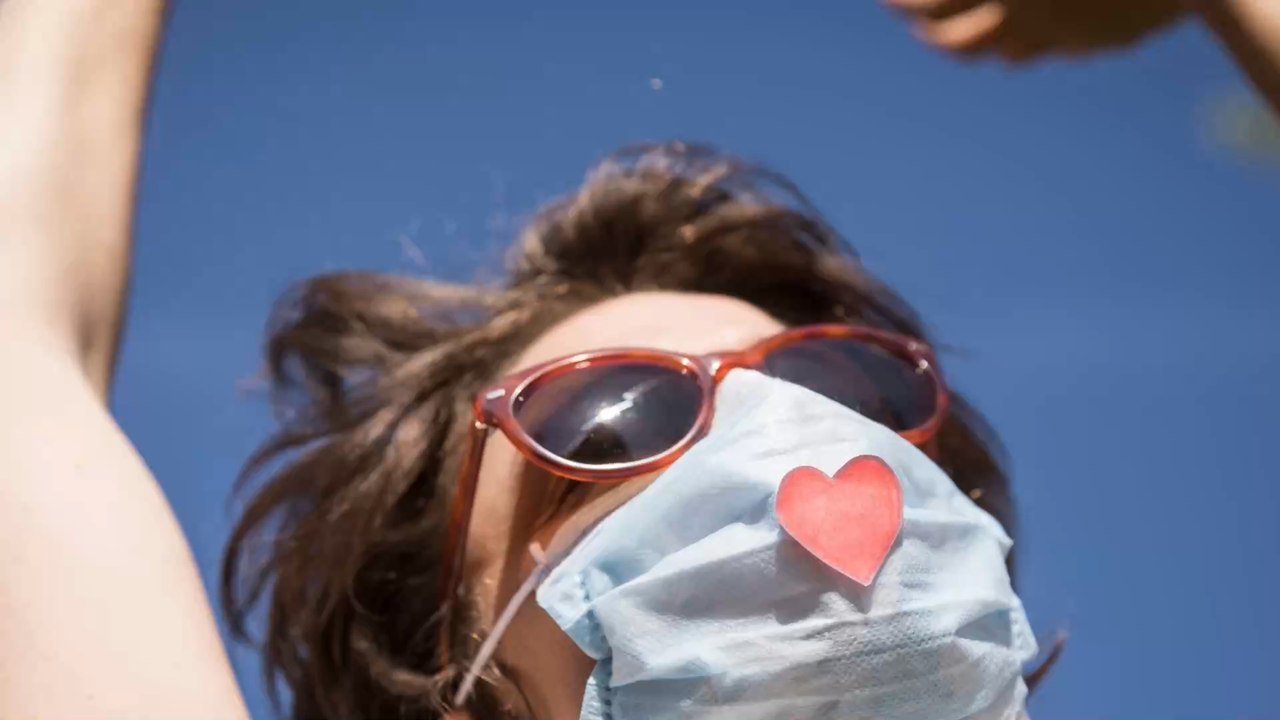 Covid-19: Warum manche Menschen froh darüber sind, positiv getestet zu werden!