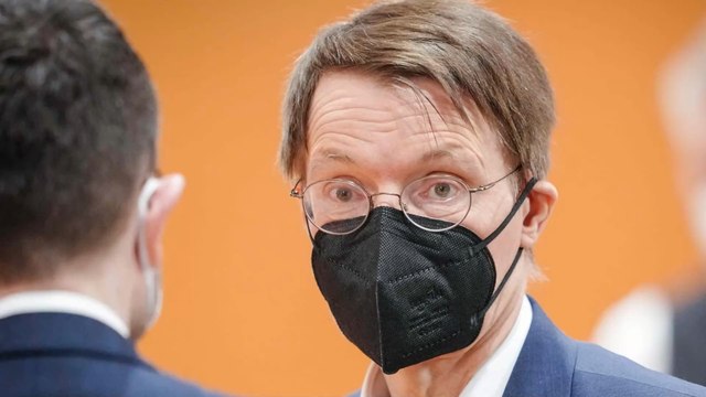 Karl Lauterbach in der Kritik: Er ist wortgewaltig in Talkshows und tatenungewaltig im Ministerium