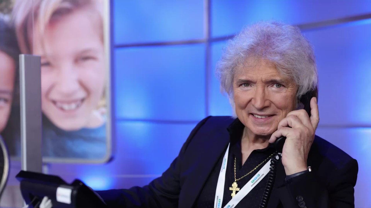 Peter Orloff: Mit überraschender Workout-Routine hält sich der 77-Jährige fit