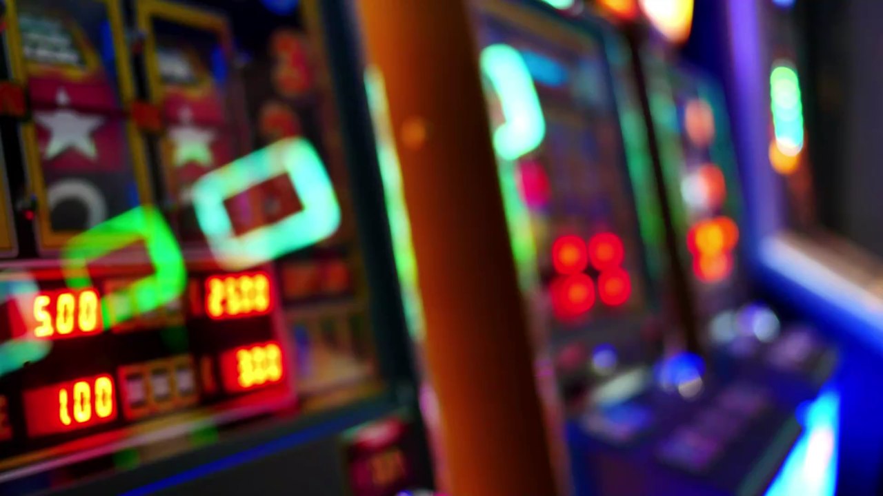 Hohe Suchtgefahr mit teuren Folgen: In Deutschland gibt es immer mehr illegale Spielautomaten
