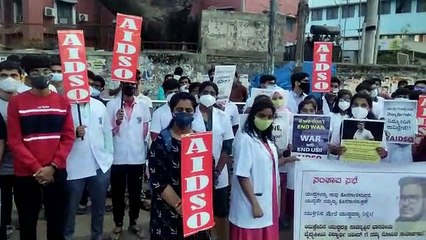 यूक्रेन में नवीन की मौत पर विपक्ष ने सरकार को घेरा