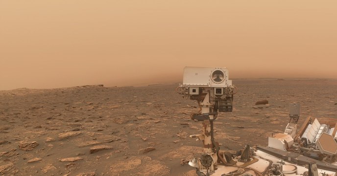 Curiosity envoie un nouveau selfie depuis Mars au milieu de la tempête